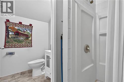 43 Dupont Street E, Waterloo, ON - Indoor Photo Showing Bathroom