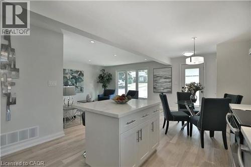 318 Sanatorium Road, Hamilton, ON - Indoor Photo Showing Dining Room