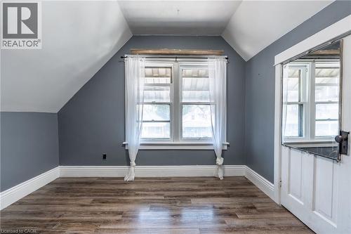 52 Connaught Avenue N, Hamilton, ON - Indoor Photo Showing Other Room