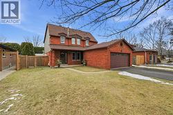 6 LILAC Court  Ancaster, ON L9G 4E3