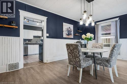 6 Glanville Avenue, Brantford, ON - Indoor Photo Showing Dining Room