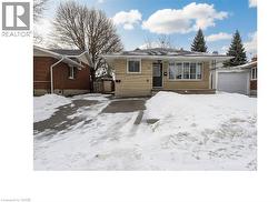 61 BOSWORTH Crescent  Kitchener, ON N2E 1Y9