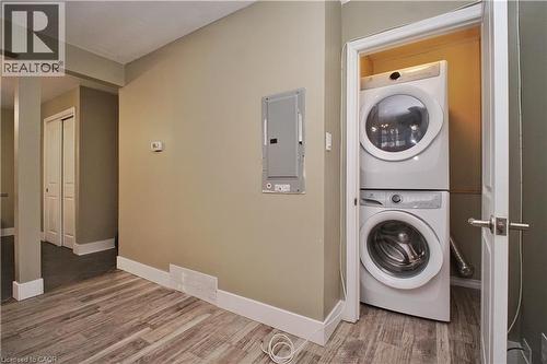 61 Bosworth Crescent, Kitchener, ON - Indoor Photo Showing Laundry Room