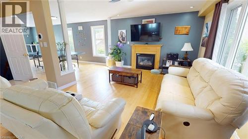 51 Highgate Road, Kitchener, ON - Indoor Photo Showing Living Room With Fireplace