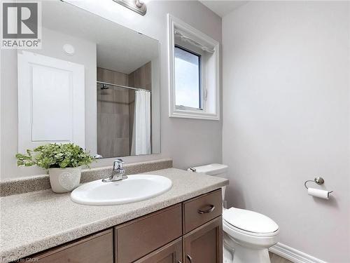33 Marshall Drive, Guelph, ON - Indoor Photo Showing Bathroom