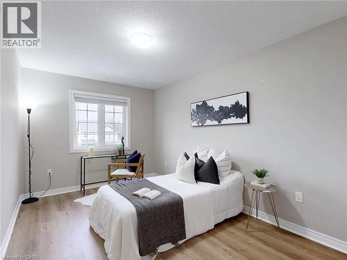 33 Marshall Drive, Guelph, ON - Indoor Photo Showing Bedroom