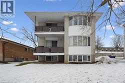 24 AUSTIN Drive  Waterloo, ON N2L 3Y1