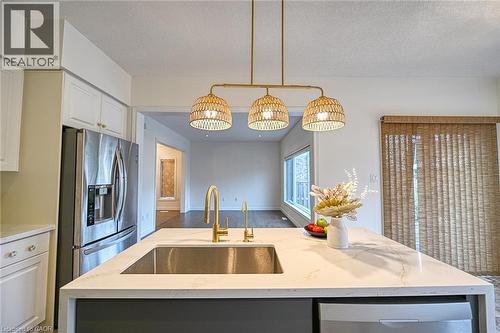 130 Coopershawk Street, Kitchener, ON - Indoor Photo Showing Kitchen