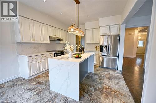 130 Coopershawk Street, Kitchener, ON - Indoor Photo Showing Kitchen With Upgraded Kitchen