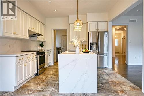 130 Coopershawk Street, Kitchener, ON - Indoor Photo Showing Kitchen With Upgraded Kitchen