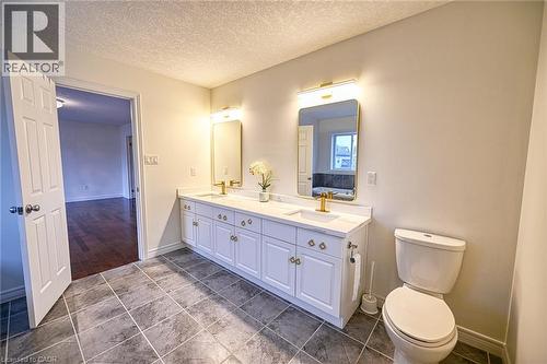 130 Coopershawk Street, Kitchener, ON - Indoor Photo Showing Bathroom