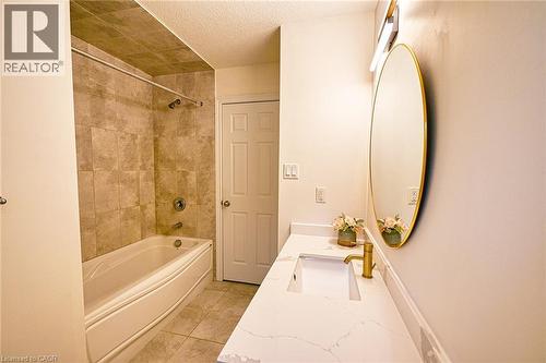 130 Coopershawk Street, Kitchener, ON - Indoor Photo Showing Bathroom