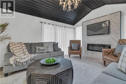 445 Moore Street, Cambridge, ON - Indoor Photo Showing Living Room With Fireplace