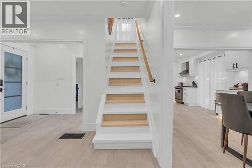 445 Moore Street, Cambridge, ON - Indoor Photo Showing Other Room