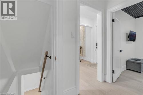445 Moore Street, Cambridge, ON - Indoor Photo Showing Other Room
