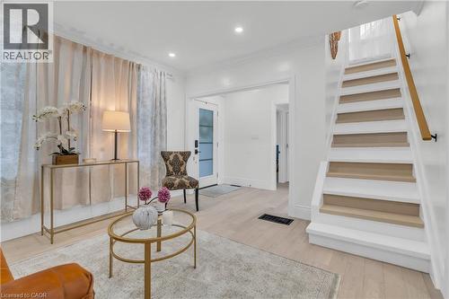 445 Moore Street, Cambridge, ON - Indoor Photo Showing Other Room