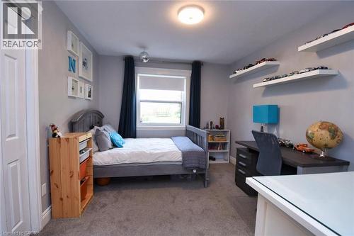 1284 Highway 54, Caledonia, ON - Indoor Photo Showing Bedroom