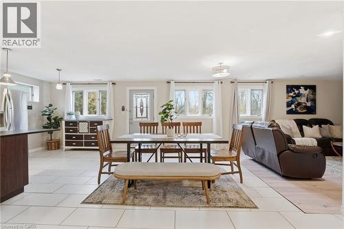 430 Winniett Street, Caledonia, ON - Indoor