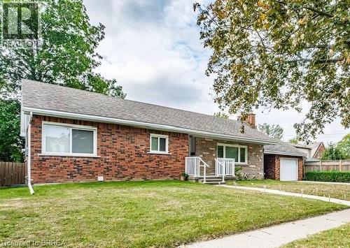 75 HENDERSON Avenue  Brantford, ON N3R 4W1