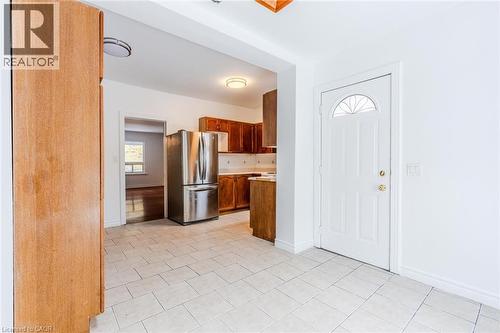 49 Myrtle Avenue, Hamilton, ON - Indoor Photo Showing Other Room