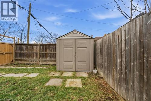 17 Minto Avenue, Hamilton, ON - Outdoor