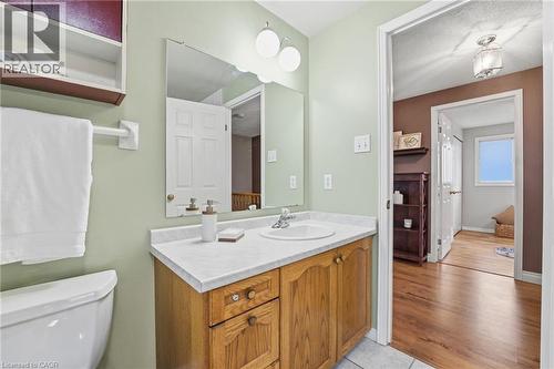 68 Fairlake Drive, Cambridge, ON - Indoor Photo Showing Bathroom