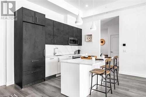 7549A Kalar Road Unit# 407, Niagara Falls, ON - Indoor Photo Showing Kitchen With Upgraded Kitchen