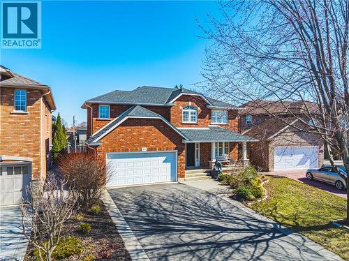 19 Liuna Court, Hamilton, ON - Outdoor With Facade