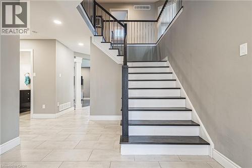 19 Liuna Court, Hamilton, ON - Indoor Photo Showing Other Room