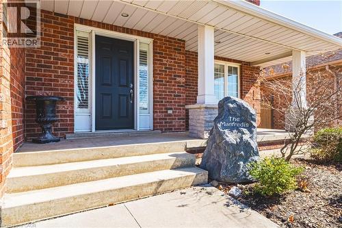 19 Liuna Court, Hamilton, ON - Outdoor