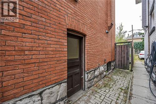 91 Spadina Avenue, Hamilton, ON - Outdoor With Exterior