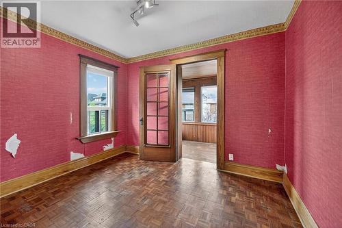 91 Spadina Avenue, Hamilton, ON - Indoor Photo Showing Other Room