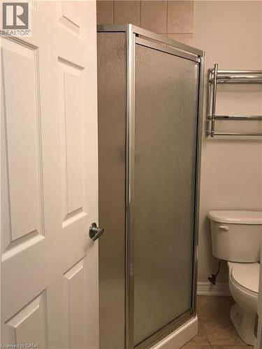 View of bathroom - 4294 Ingram Common, Burlington, ON - Indoor Photo Showing Bathroom