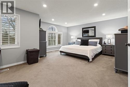 3182 Tania Crescent, Burlington, ON - Indoor Photo Showing Bedroom
