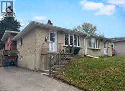 121 MARKWOOD Drive  Kitchener, ON N2M 2H3