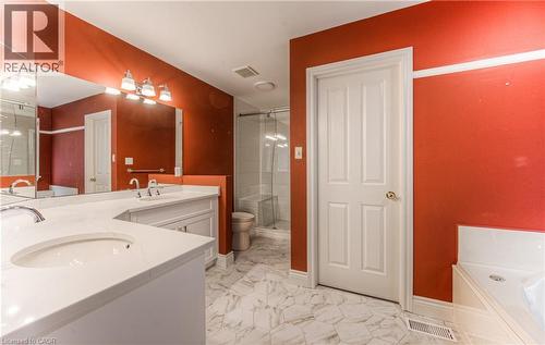 2 Morningview Place, Kitchener, ON - Indoor Photo Showing Bathroom
