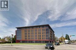 906 MAIN Street W  Hamilton, ON L8S 4P9