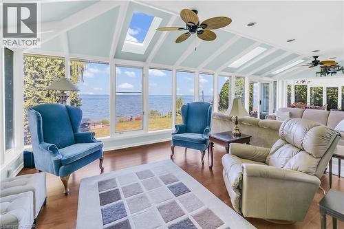 10 Tupper Boulevard, Grimsby, ON - Indoor