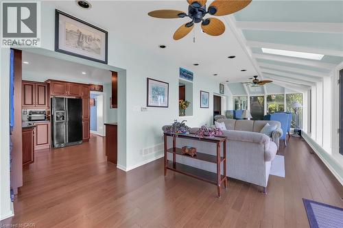 10 Tupper Boulevard, Grimsby, ON - Indoor