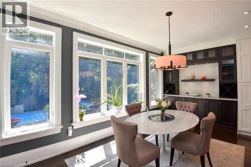 4180 Lakeshore Road, Burlington, ON - Indoor Photo Showing Dining Room
