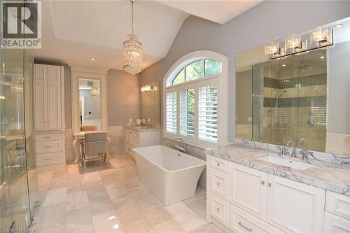 4180 Lakeshore Road, Burlington, ON - Indoor Photo Showing Bathroom