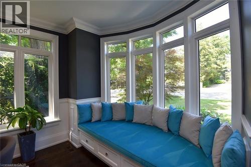 4180 Lakeshore Road, Burlington, ON - Indoor