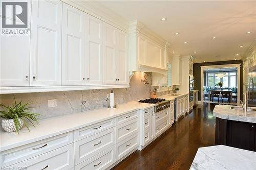 4180 Lakeshore Road, Burlington, ON - Indoor Photo Showing Kitchen With Upgraded Kitchen