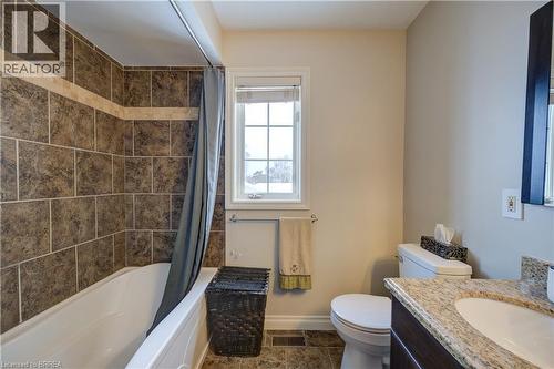 9 Scarfe Gardens, Brantford, ON - Indoor Photo Showing Bathroom