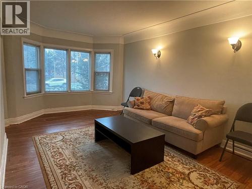 1028 Main Street W, Hamilton, ON - Indoor Photo Showing Living Room