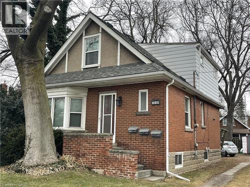 1028 Main Street W, Hamilton, ON - Outdoor