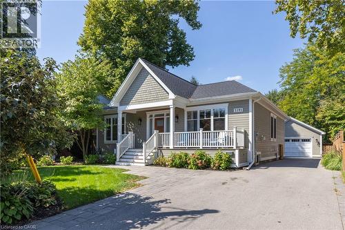 2195 Courtland Drive, Burlington, ON - Outdoor With Facade