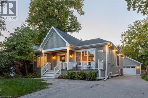 2195 Courtland Drive, Burlington, ON - Outdoor With Deck Patio Veranda
