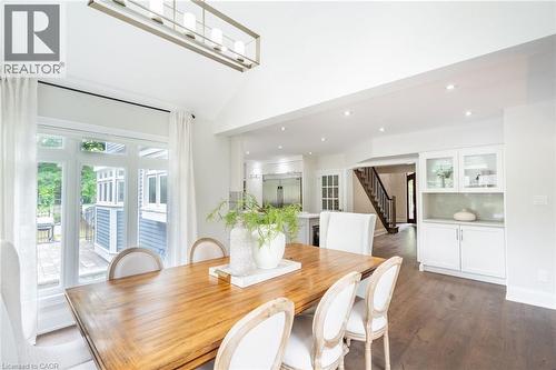 6618 Carriage Trail, Burlington, ON - Indoor Photo Showing Dining Room