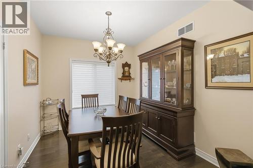 Dining room up to 12 guests - 21 Tulip Tree Road, Niagara-On-The-Lake, ON - Indoor Photo Showing Dining Room